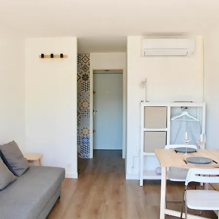 Le Serinity - 10 Min Des Plages A Pieds, Wifi, Parking, Clim