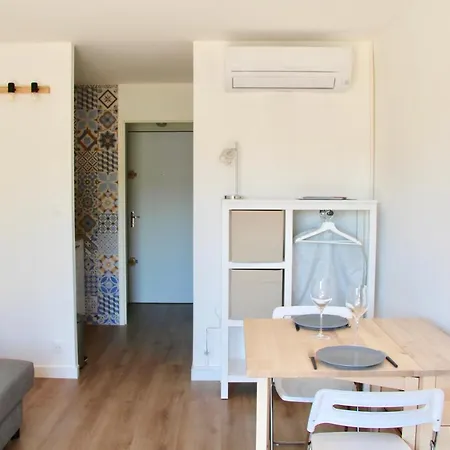 Le Serinity - 10 Min Des Plages A Pieds, Wifi, Parking, Clim Апартаменты *